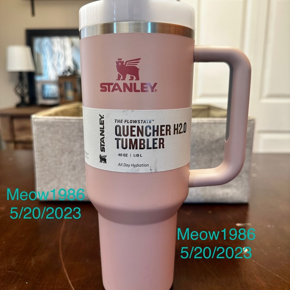 Stanley Flowstate 40oz Quencher tumbler *Pink Dusk* BNWT